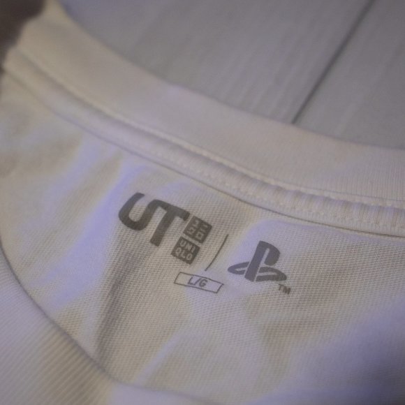 Uniqlo x Playstation Collab T-shirt - Men's Large - Picture 3 of 3